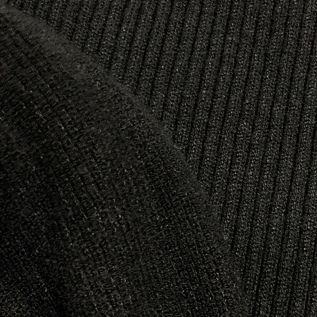 EMODA(エモダ)のEMODA シャーリングスリーブニット オフショル Fサイズ ブラック トップス レディースのトップス(ニット/セーター)の商品写真