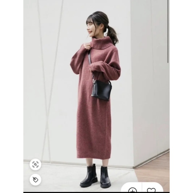 UNIQLO - スフレヤーンオフタートルネック ワンピース ピンクの通販 by