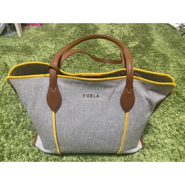 FURLA フルラ VITTORIA M TOTE