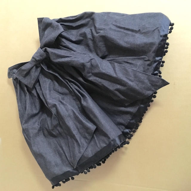 metamorphose temps de fille(メタモルフォーゼタンドゥフィーユ)の城明日華さまお取り置き✳︎ぱんくましゃん&らビッチchang デニムスカート♡ レディースのスカート(ひざ丈スカート)の商品写真