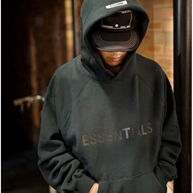 FEAR OF GOD(フィアオブゴッド)の【FEAR OF GOD】ESSENTIALS　プリントヒップホップパーカー メンズのトップス(パーカー)の商品写真