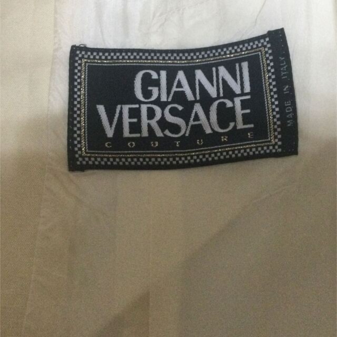 Gianni Versace(ジャンニヴェルサーチ)の売り切れました ヴェルサーチ クチュール ロングジレ レディースのトップス(ベスト/ジレ)の商品写真