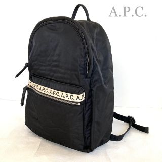 アーペーセー(A.P.C)の●アーペーセー●リュックサック　バックパック　ナイロン　ロゴ　A4対応　ブラック(リュック/バックパック)