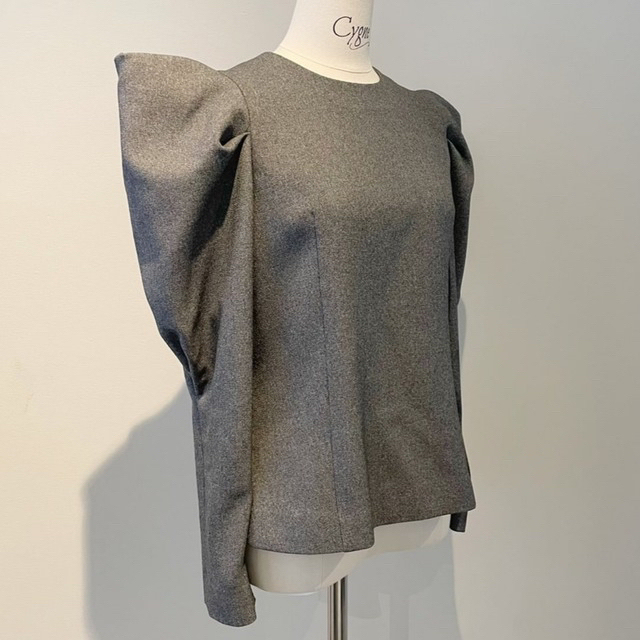 シーニュ cygne Manon/グレー とんがりパフtops | www.innoveering.net