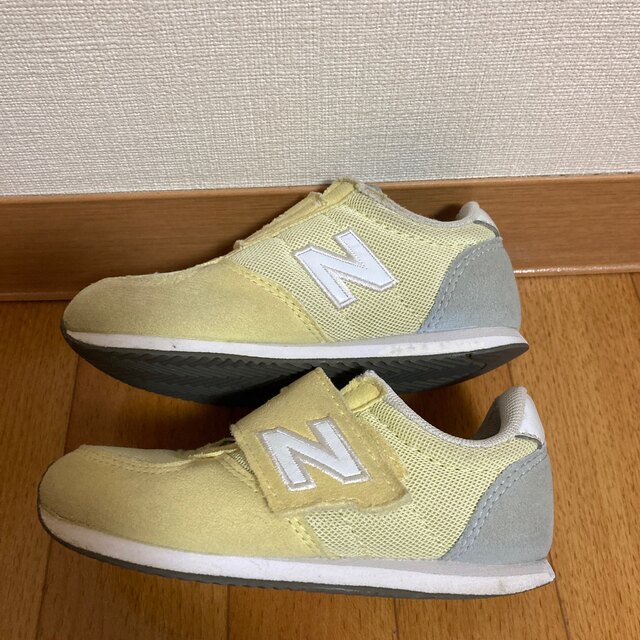 New Balance(ニューバランス)のニューバランス　キッズスニーカー　15cm キッズ/ベビー/マタニティのキッズ靴/シューズ(15cm~)(スニーカー)の商品写真