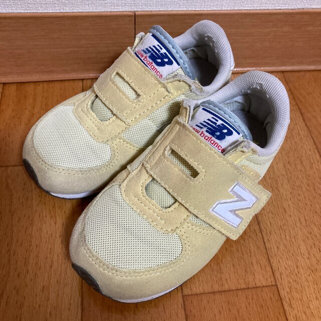 New Balance(ニューバランス)のニューバランス　キッズスニーカー　15cm キッズ/ベビー/マタニティのキッズ靴/シューズ(15cm~)(スニーカー)の商品写真