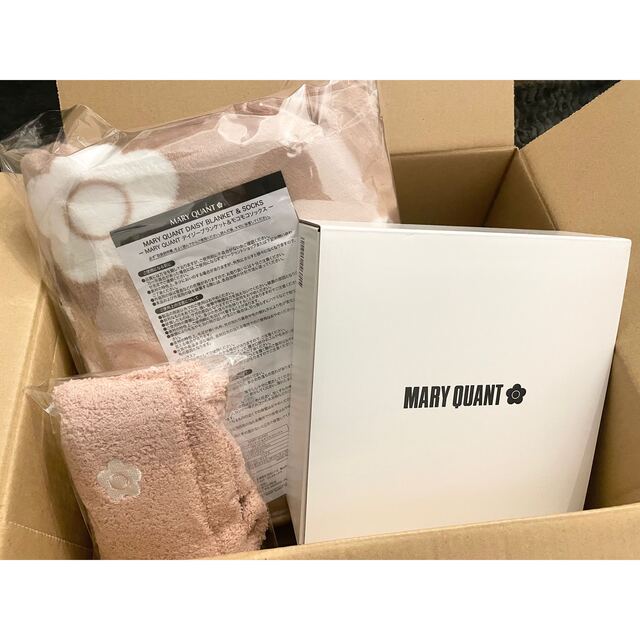 MARY QUANT(マリークワント)の【即納】マリークワント　ノベルティーセット インテリア/住まい/日用品の日用品/生活雑貨/旅行(タオル/バス用品)の商品写真