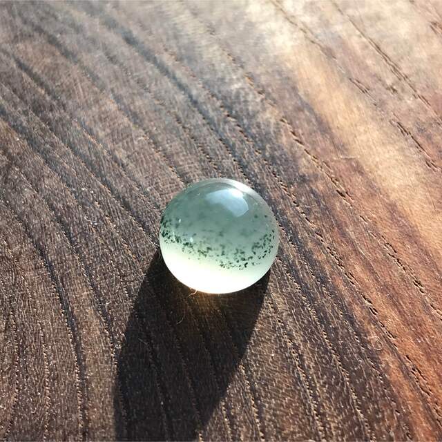ゴビ石−1010 ゴビ瑪瑙　ルース　緑