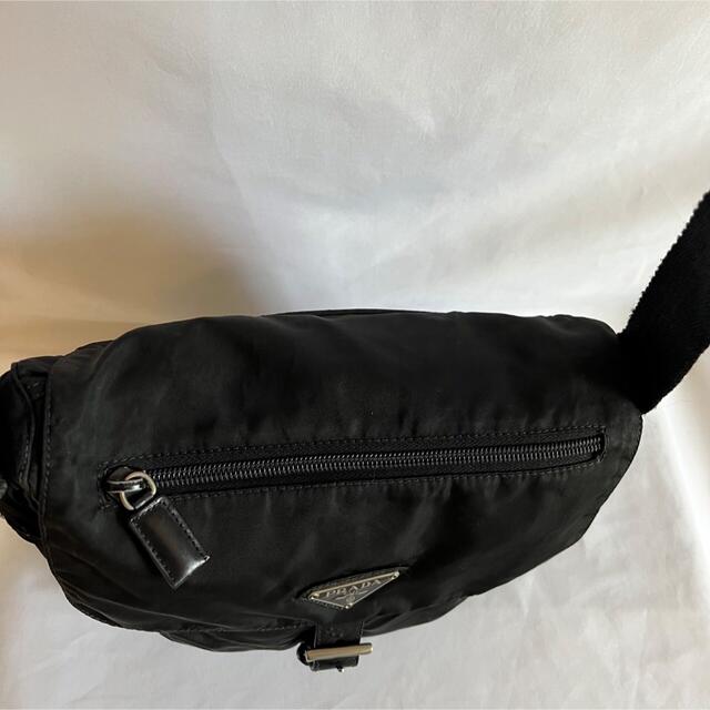 大人気】PRADA プラダ ショルダーバッグ ナイロン ブラック 白タグ有 大人気】PRADA プラダ ショルダーバッグ ナイロン ブラック 白タグ有