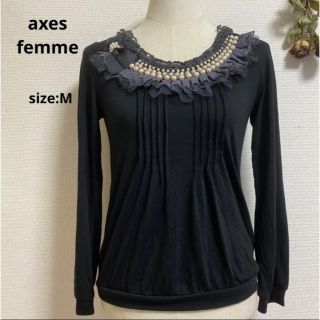 アクシーズファム(axes femme)のaxes femmeアクシーズファム ビジュー付きトップス M(カットソー(長袖/七分))