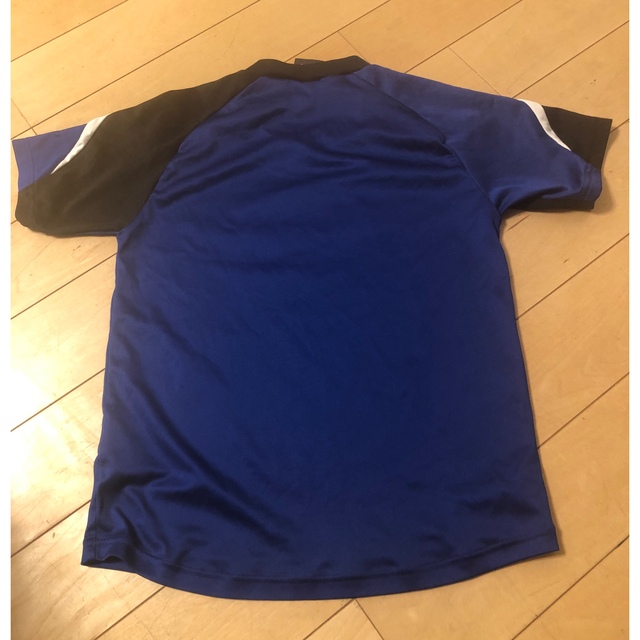 UMBRO(アンブロ)のサッカー  Tシャツ 150小さめ（140くらい？） キッズ/ベビー/マタニティのキッズ服男の子用(90cm~)(Tシャツ/カットソー)の商品写真