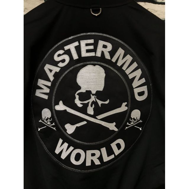 mastermind JAPAN(マスターマインドジャパン)のマスターマインド×ミッチェル&ネス★22AWスカルロゴスタジャン ジャケット メンズのジャケット/アウター(スタジャン)の商品写真