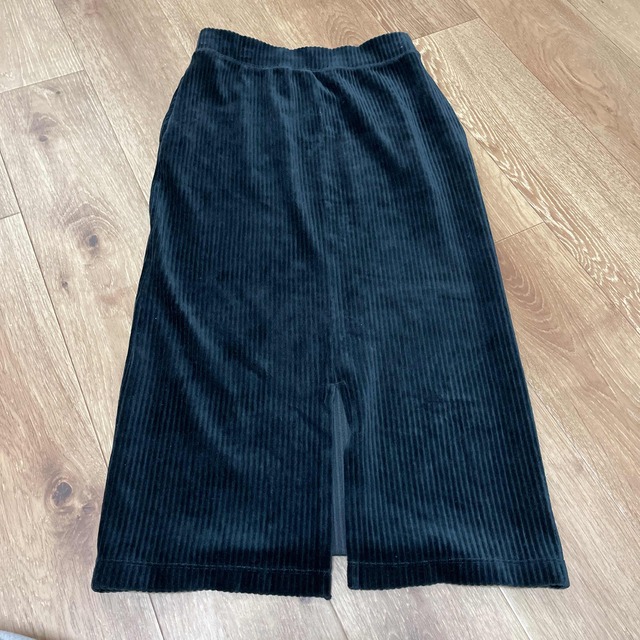 UNIQLO(ユニクロ)の美品❤︎UNIQLO コーデュロイスカート 黒 レディースのスカート(ロングスカート)の商品写真