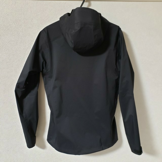 patagonia(パタゴニア)のパタゴニア　patagonia　メンズ　レインシャドージャケット メンズのジャケット/アウター(ナイロンジャケット)の商品写真