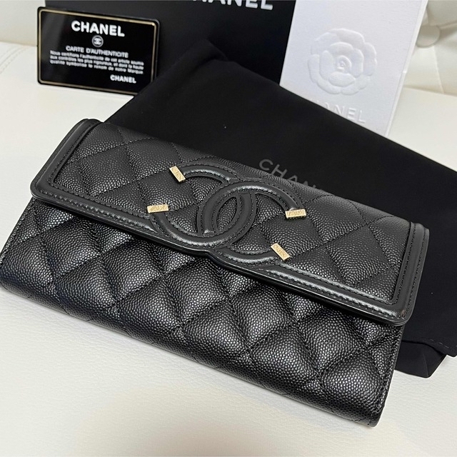 CHANEL - 新品未使用!CHANEL CCフィリグリー キャビアスキン 長財布の