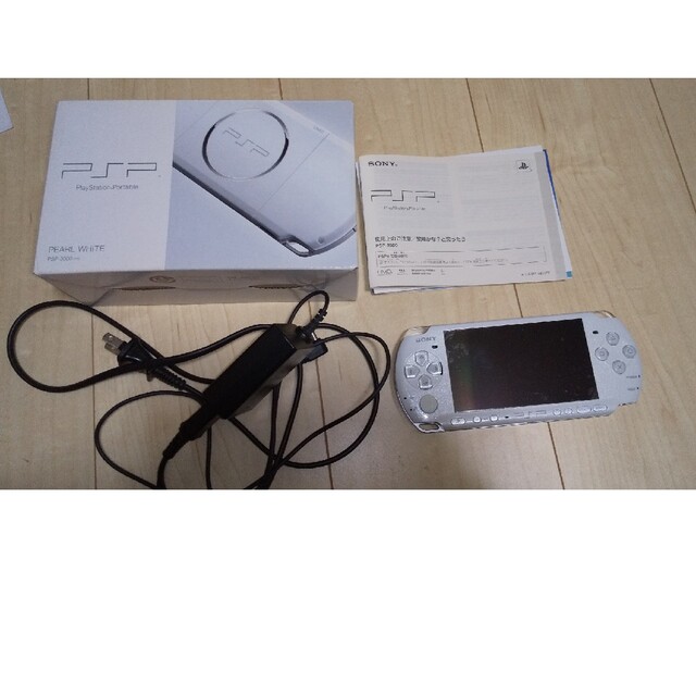 PSP3000 パールホワイト