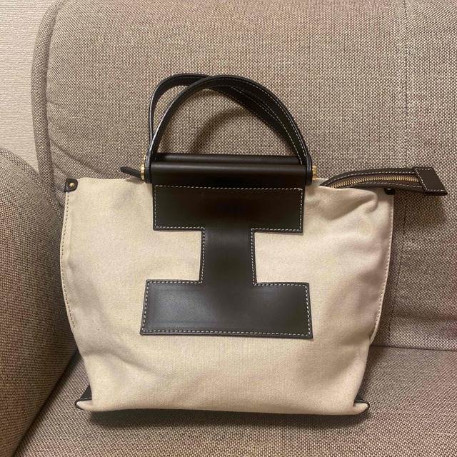 IACUCCI イアクッチ ハンドバッグ 美品 - ハンドバッグ