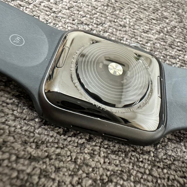 Apple(アップル)のApple Watch SE 40mm 第1世代 GPSモデル メンズの時計(腕時計(デジタル))の商品写真