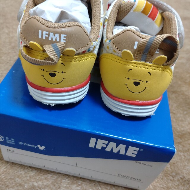 Disney(ディズニー)のIFME くまのプーさん　シューズ　14.5 キッズ/ベビー/マタニティのベビー靴/シューズ(~14cm)(スニーカー)の商品写真