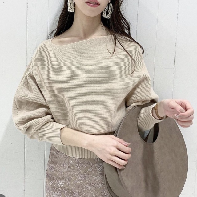 rienda(リエンダ)の【rienda】Slanting N/C Loose Knit TOP レディースのトップス(ニット/セーター)の商品写真