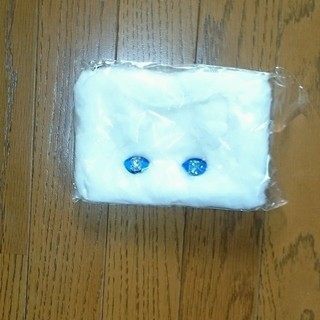 シュウウエムラ(shu uemura)の白猫 👝ポーチ(ポーチ)