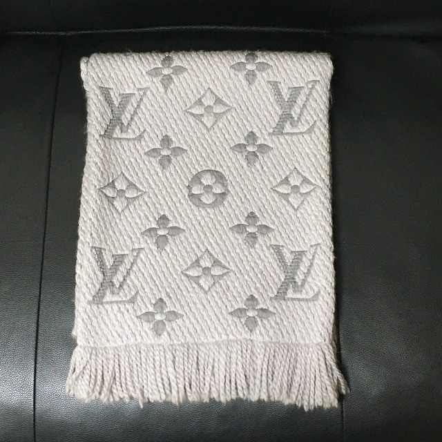 LOUIS VUITTON(ルイヴィトン)のルイヴィトン マフラー　ストール レディースのファッション小物(マフラー/ショール)の商品写真