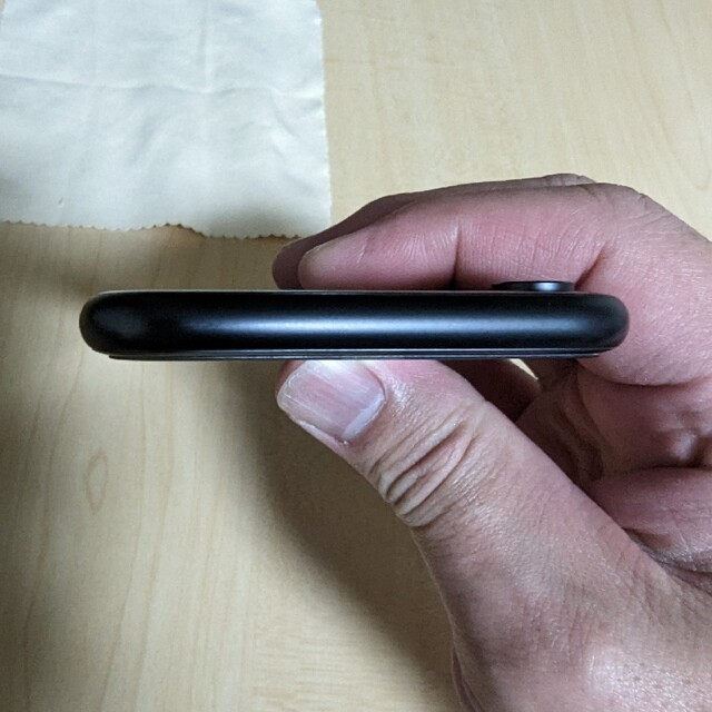 iPhone(アイフォーン)のiPhone XR 64GB Black スマホ/家電/カメラのスマートフォン/携帯電話(スマートフォン本体)の商品写真