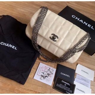 シャネル(CHANEL)のCHANEL シャネル　マトラッセ　チェーン　ラムスキン　ホワイト　ショルダー(ショルダーバッグ)