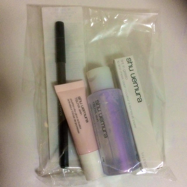 shu uemura(シュウウエムラ)のshu uemura 特別セット コスメ/美容のベースメイク/化粧品(リップグロス)の商品写真