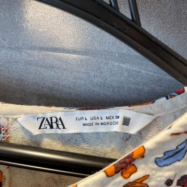 ZARA(ザラ)の専用⭐️ZARA ショート丈　コットントップス レディースのトップス(シャツ/ブラウス(長袖/七分))の商品写真