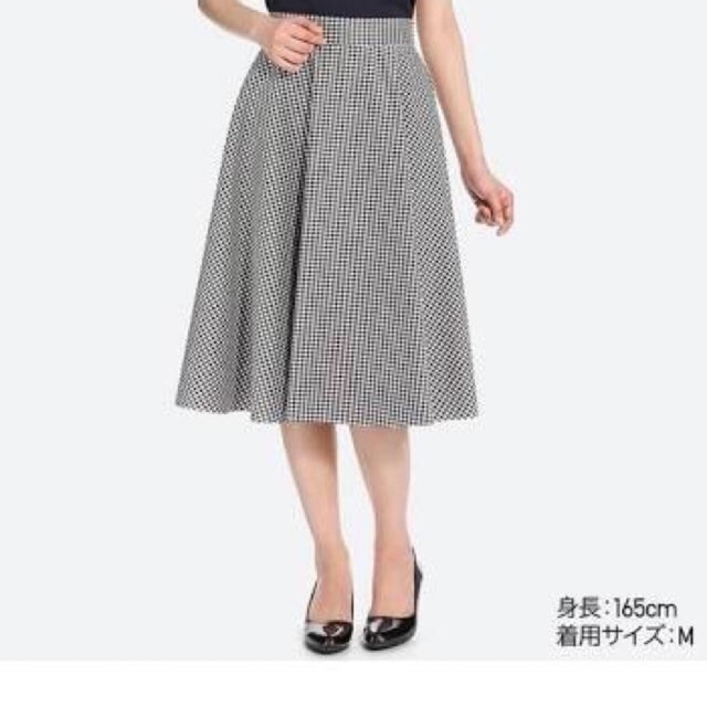 UNIQLO(ユニクロ)の最終価格↓UNIQLO サーキュラースカート　ギンガムチェック レディースのスカート(ひざ丈スカート)の商品写真