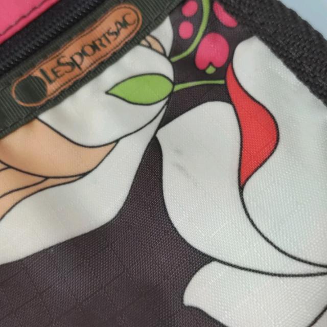 LeSportsac(レスポートサック)のレスポートサック ポーチ - 花柄 レディースのファッション小物(ポーチ)の商品写真