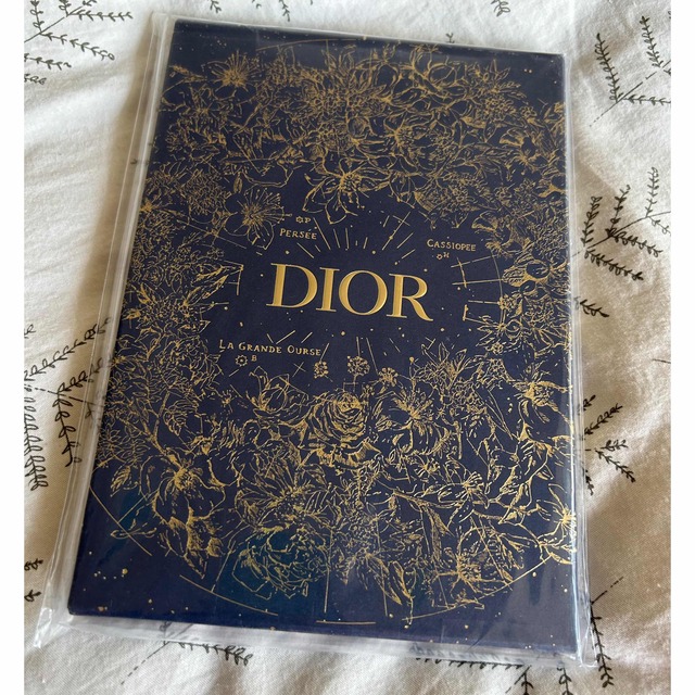 Dior(ディオール)の【新品未開封】2022最新版 Dior ディオール ノベルティ ノートブック インテリア/住まい/日用品の文房具(ノート/メモ帳/ふせん)の商品写真