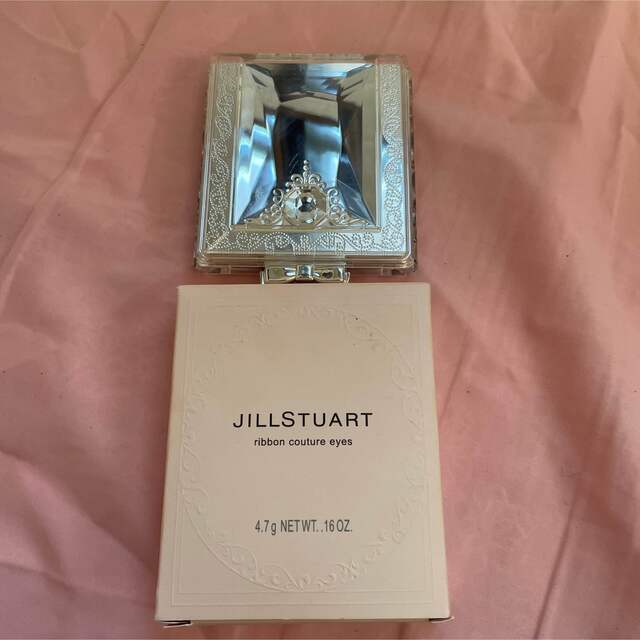 JILLSTUART(ジルスチュアート)の箱ありジルスチュアート リボンクチュール アイズ 02 floret tulle コスメ/美容のベースメイク/化粧品(アイシャドウ)の商品写真
