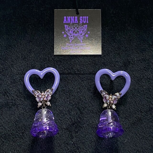 ANNA SUI(アナスイ)の新品☆ANNA SUI☆セーラームーン☆クリスタル・カリヨン ピアス レディースのアクセサリー(ピアス)の商品写真