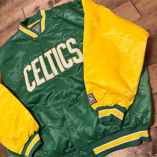 激レア! NIKE Boston Celtics オーバーサイズ スタジャン-