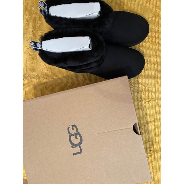 UGG❤︎新品未使用❤︎限定デザインブーツ????23センチ????定価25000円 1