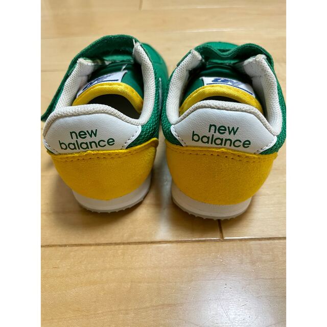 New Balance(ニューバランス)の👟ニューバランス キッズ スニーカー  15cm👟 キッズ/ベビー/マタニティのキッズ靴/シューズ(15cm~)(スニーカー)の商品写真