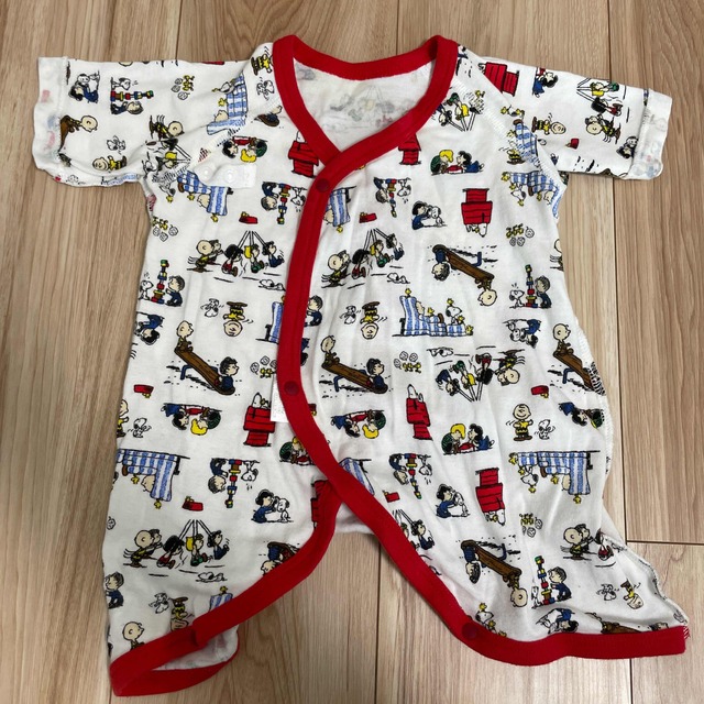 SNOOPY(スヌーピー)のベビーザらス　スヌーピー　コンビ肌着60サイズ　セット キッズ/ベビー/マタニティのベビー服(~85cm)(肌着/下着)の商品写真