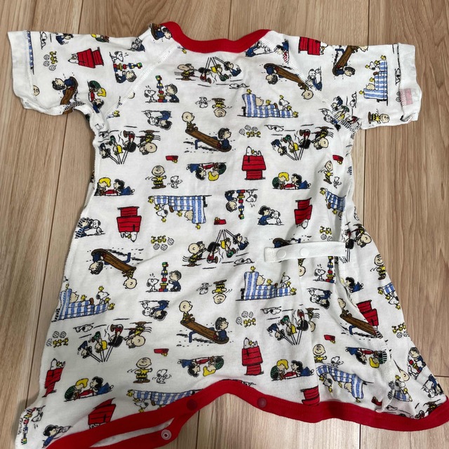 SNOOPY(スヌーピー)のベビーザらス　スヌーピー　コンビ肌着60サイズ　セット キッズ/ベビー/マタニティのベビー服(~85cm)(肌着/下着)の商品写真