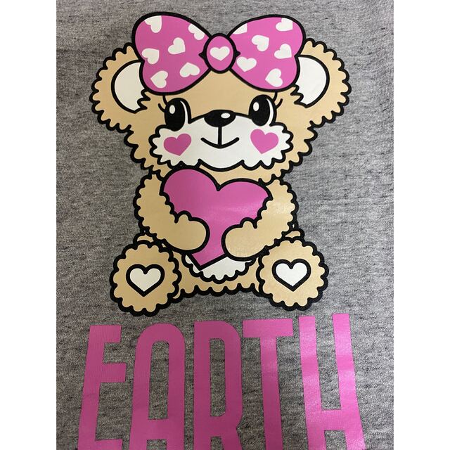 EARTHMAGIC(アースマジック)のアースマジック マフィートレーナー キッズ/ベビー/マタニティのキッズ服女の子用(90cm~)(Tシャツ/カットソー)の商品写真