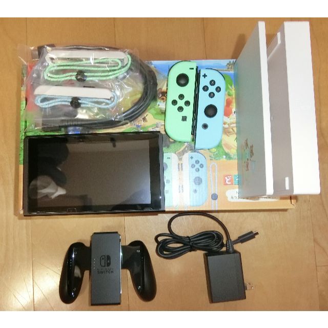 Nintendo Switch(ニンテンドースイッチ)のNintendo Switch あつ森セット + おまけamiiboカード エンタメ/ホビーのゲームソフト/ゲーム機本体(家庭用ゲーム機本体)の商品写真