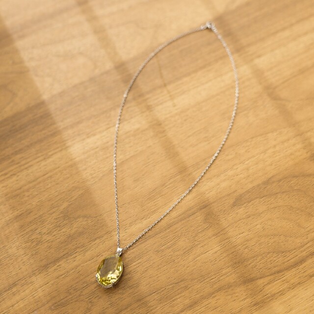 黄水晶   ペンダント ネックレス レディースのアクセサリー(ネックレス)の商品写真