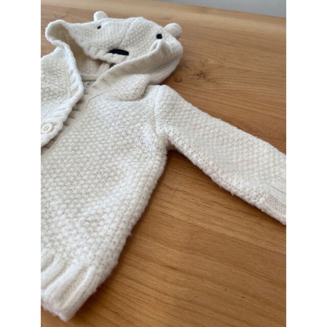 babyGAP(ベビーギャップ)のBaby GAP ニット　パーカー　3-6 month  60 キッズ/ベビー/マタニティのベビー服(~85cm)(ジャケット/コート)の商品写真