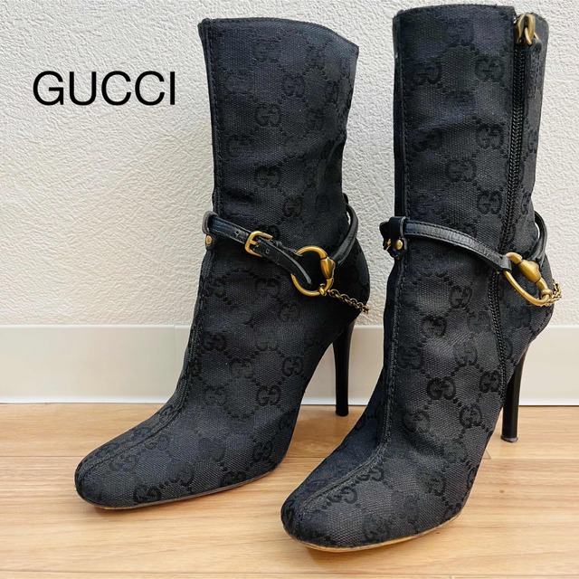 Gucci - 美品 グッチ GUCCI ショートブーツ パンプス キャンバス GG柄