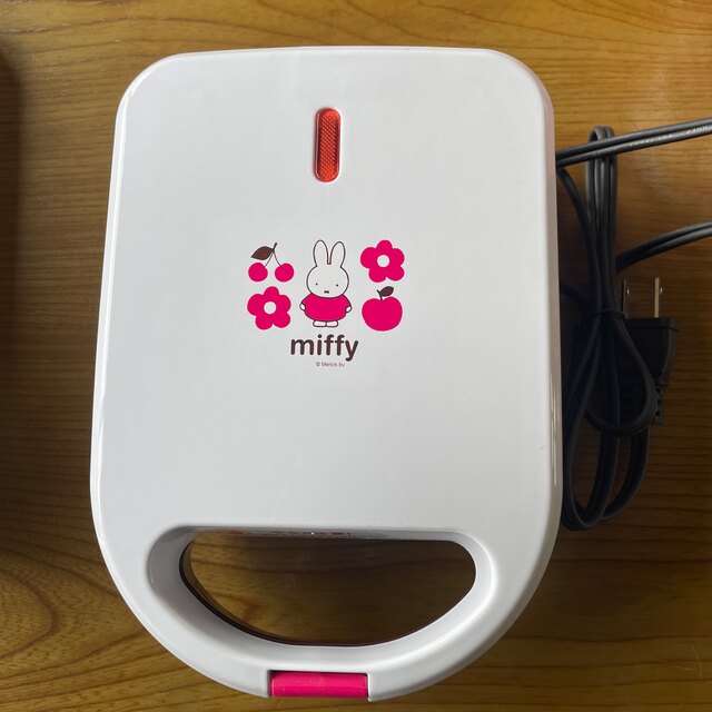 MIFFY 耳まで焼けるホットサンドメーカー(1台) スマホ/家電/カメラの調理家電(サンドメーカー)の商品写真