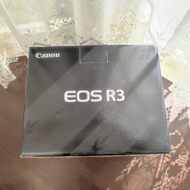 Canon(キヤノン)のりょうすけ様専用　キャノン　canon eos  r3 スマホ/家電/カメラのカメラ(ミラーレス一眼)の商品写真