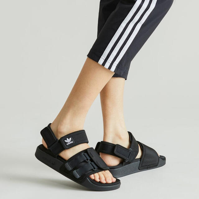 adidas(アディダス)のニューアディレッタ サンダル / NEW ADILETTE SANDALS レディースの靴/シューズ(サンダル)の商品写真