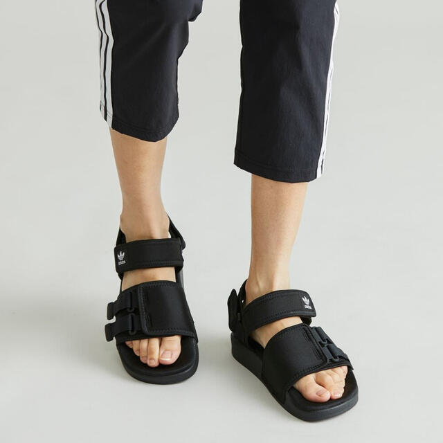 adidas(アディダス)のニューアディレッタ サンダル / NEW ADILETTE SANDALS レディースの靴/シューズ(サンダル)の商品写真