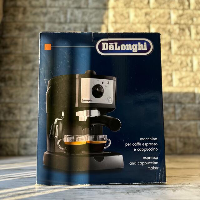 DeLonghi(デロンギ)のDe'Longhi エスプレッソマシン Mod.EC152J スマホ/家電/カメラの調理家電(エスプレッソマシン)の商品写真